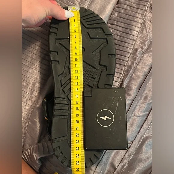 COPY - Like new D Wave Sandals (worn twice) - Picture 8 of 9